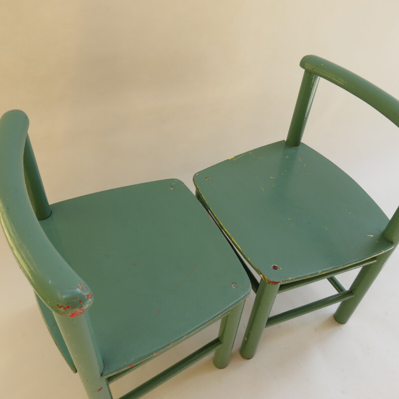 Pair of Scandinavian child chairs in green pine