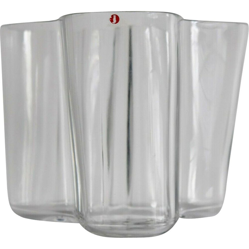 Vintage vase in transparent glass by Alvar Aalto