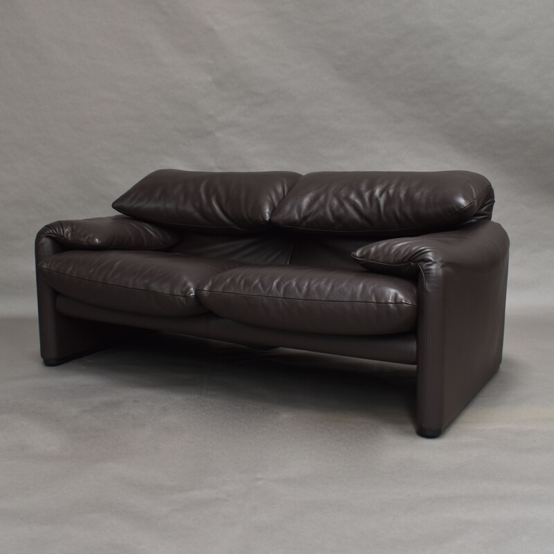 Vintage Maralunga sofa for Cassina in brown leather 1970s