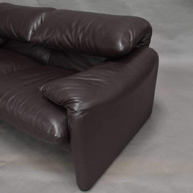 Vintage Maralunga sofa for Cassina in brown leather 1970s