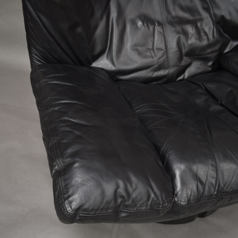 Vintage-Sessel Il Poltrone für Confort in schwarzem Leder 1970