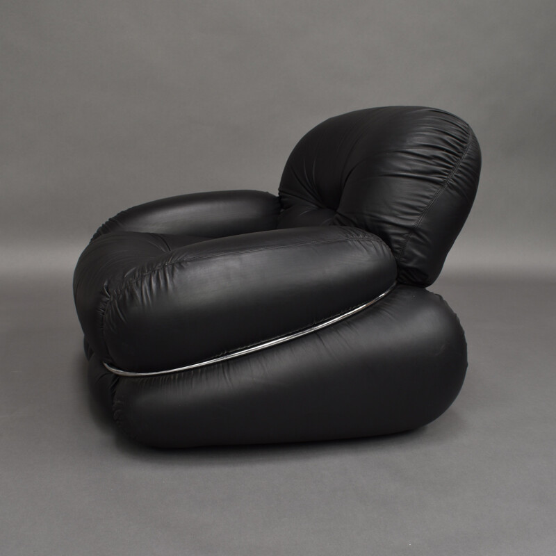 Vintage lounge chair in black leather by Adriano Piazzesi, Italy 1970s