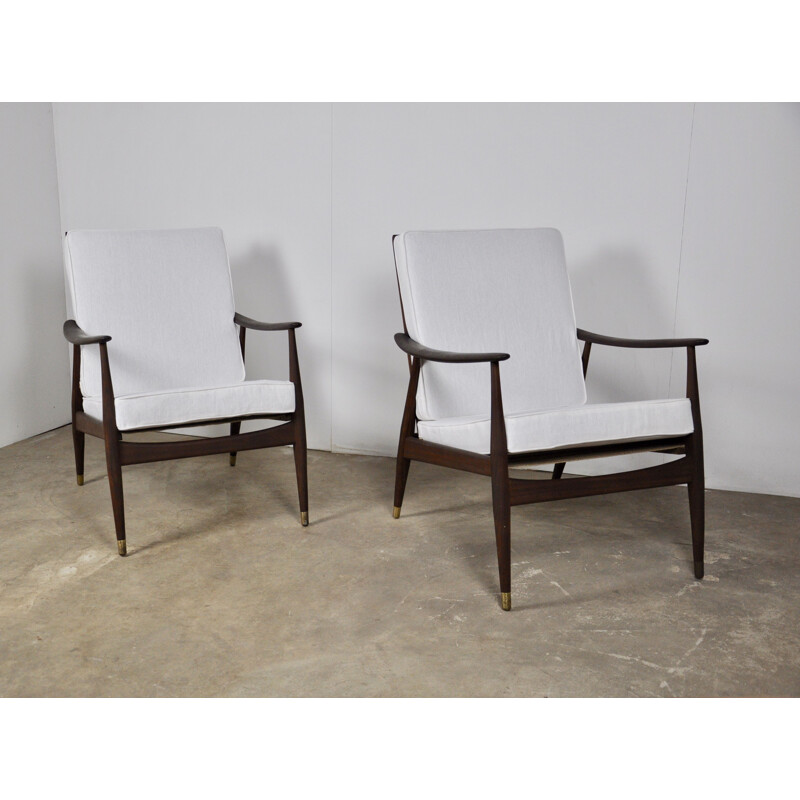 Pair of vintage Danish armchairs in white fabric and wood 1960