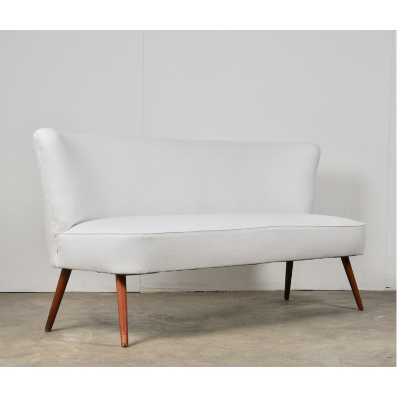 German vintage bench in white fabric and wood 1960