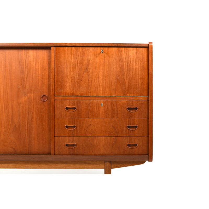 Vintage Danish highboard in teak and oak