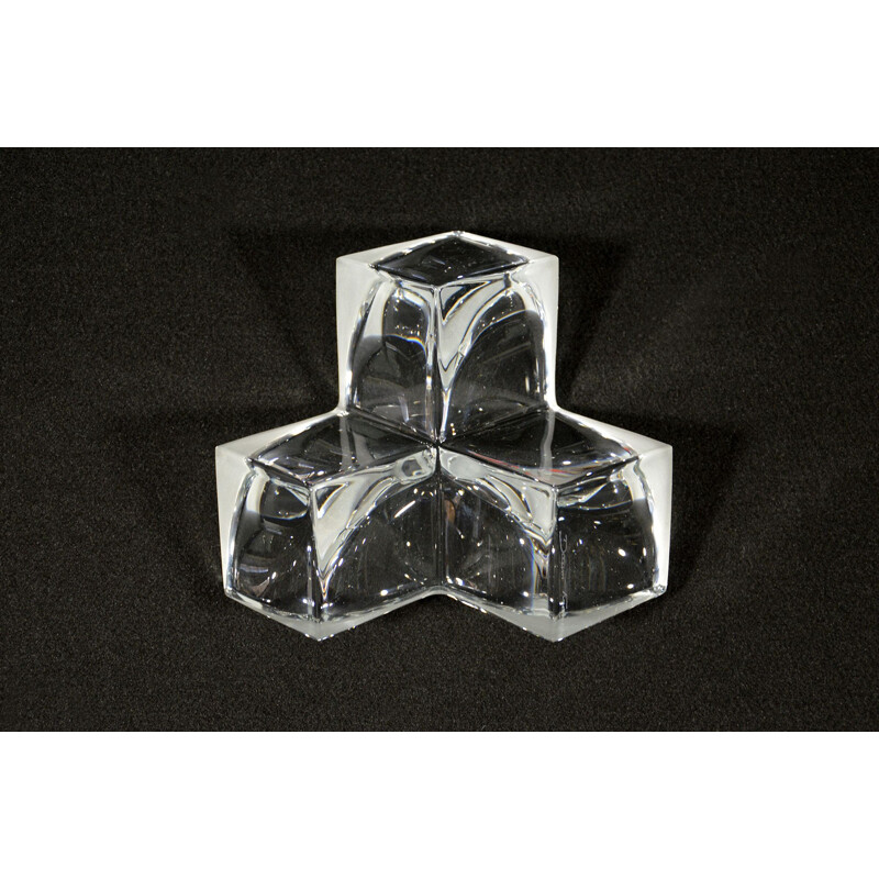 Pièce centrale vintage en cristal sculpturale et géométrique par Daum France