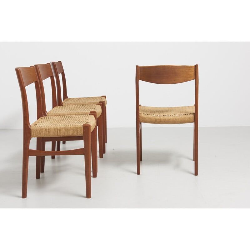 Set of 4 vintage chairs for Glyngore Stolefabrik in teakwood and papercord 1950s