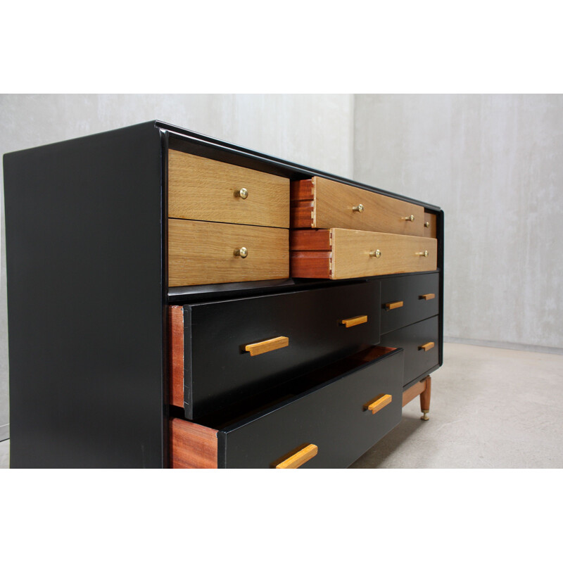 Vintage chest of drawers in oak from E-Gomme