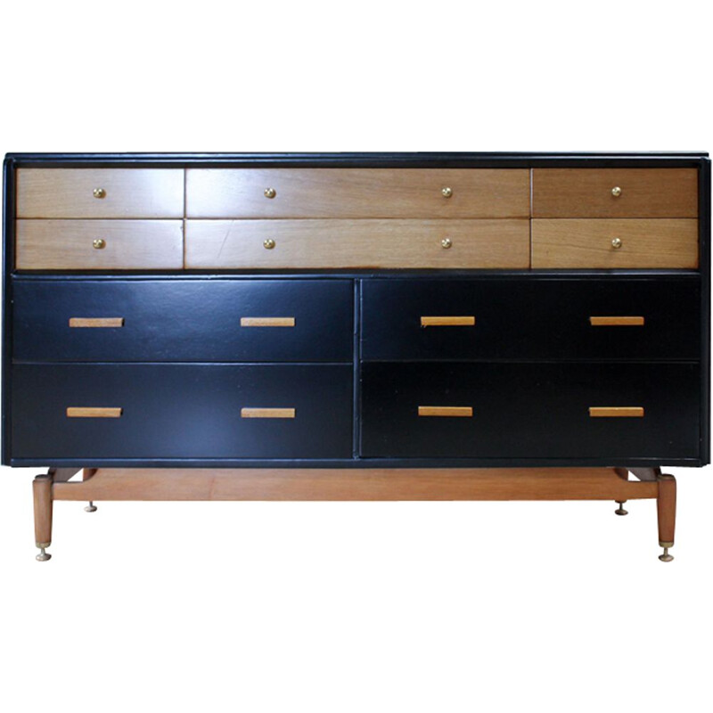 Vintage chest of drawers in oak from E-Gomme