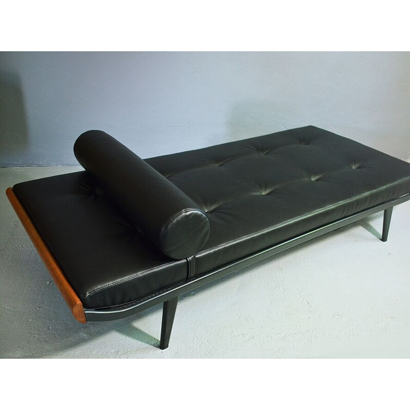 Vintage Cleopatra day bed for Auping in black leatherette and steel 1950s