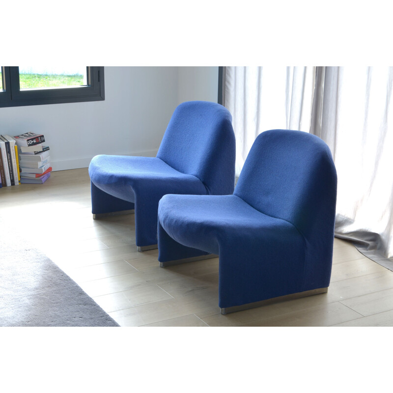 Vintage pair of Alky armchairs by Piretti for Castelli in blue fabric 1960