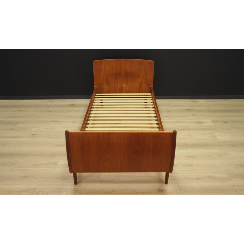 Vintage bed in teak by Sigfred Omann for Ølholm Mobelfabrik Denmark