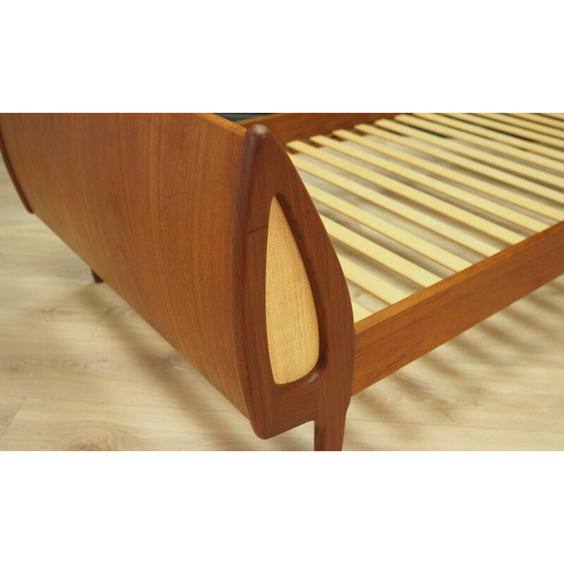 Vintage bed in teak by Sigfred Omann for Ølholm Mobelfabrik Denmark