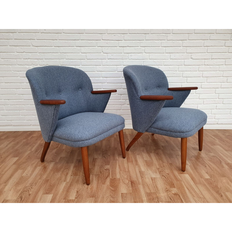 Paire de fauteuils vintage danois en laine bleue et hêtre 1960