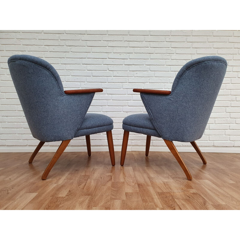 Paire de fauteuils vintage danois en laine bleue et hêtre 1960