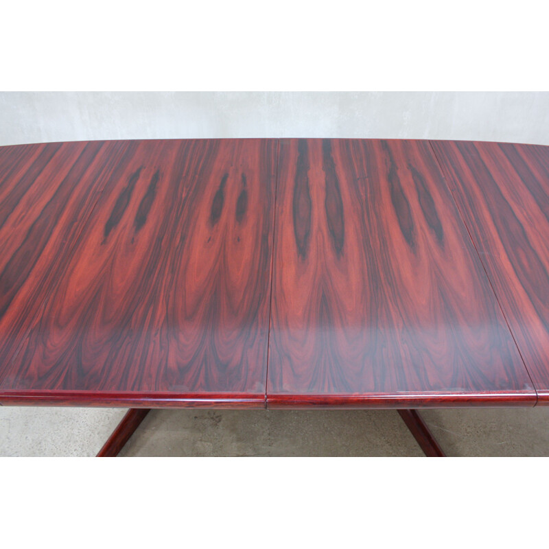 Vintage danish oval dining table in rosewood 1960s