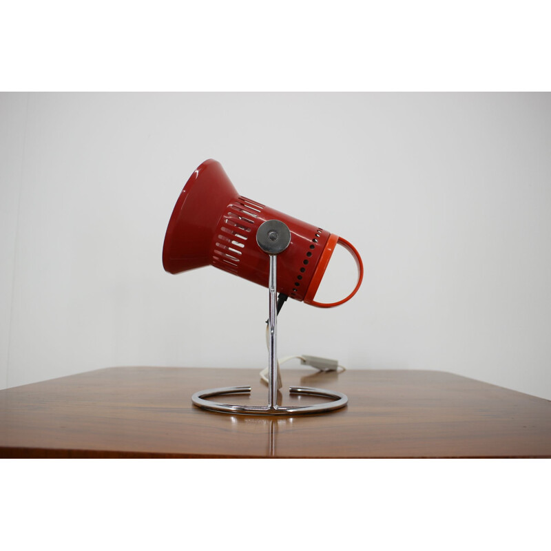 Adjustable vintage table lamp in red lacquered metal, Czechoslovakia 1980