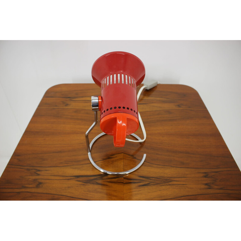Lámpara de mesa vintage regulable en metal lacado rojo, Checoslovaquia 1980
