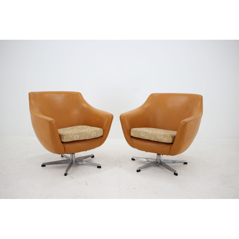 Pair of leather swivel armchairs 1970s