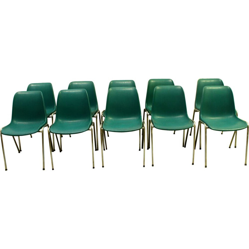    Suite de 12 chaises vintage 1970