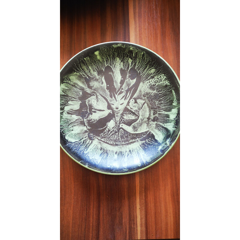 Vintage ceramic decorative plate