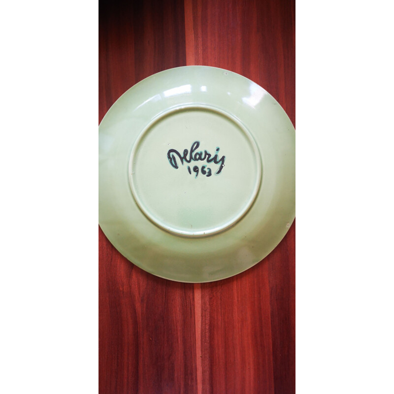Vintage ceramic decorative plate