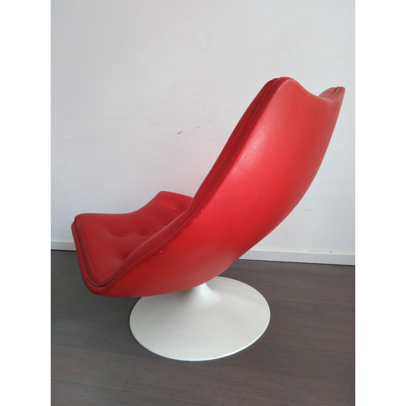 Vintage F511 lounge chair for Artifort in red leather and plastic 1960s