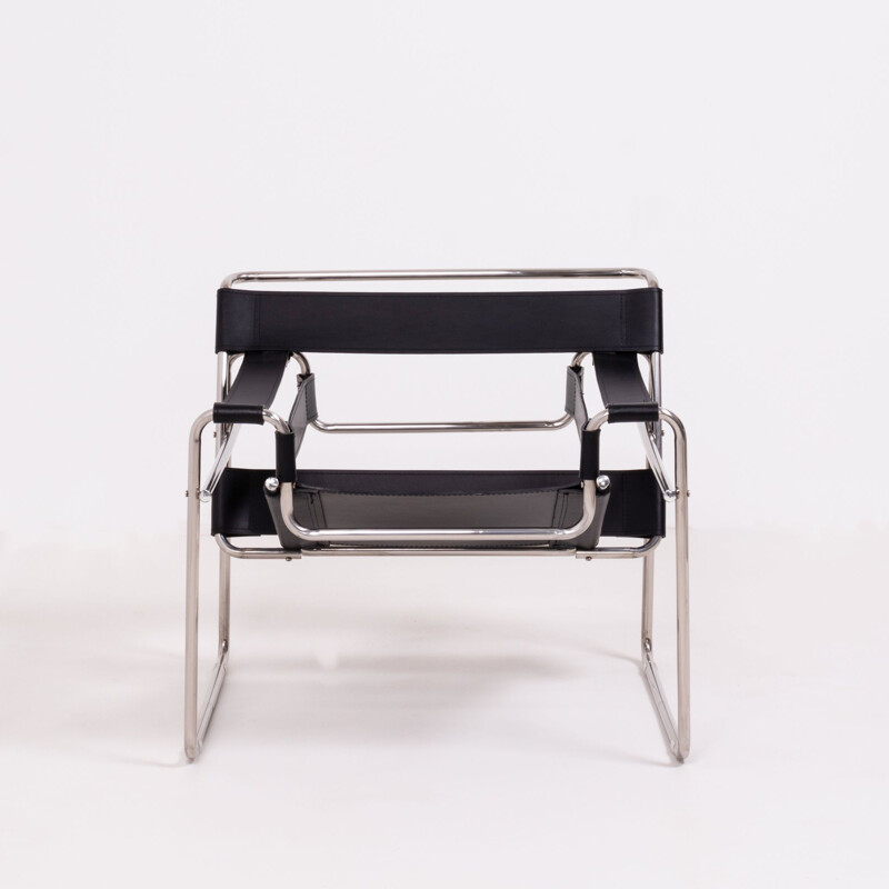 Vintage chromed tubular chair in black leather