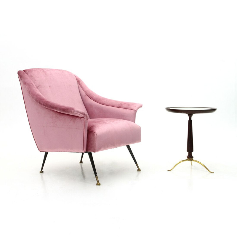 Vintage Italian armchair in pink velvet