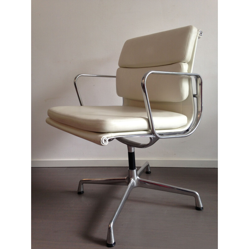 Chaise vintage EA208 par Charles Eames pour Vitra - 2000