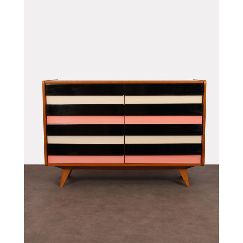 Vintage pink chest of drawers for Interier Praha 1960