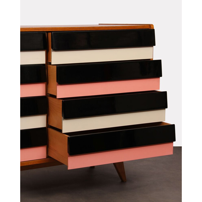 Vintage pink chest of drawers for Interier Praha 1960