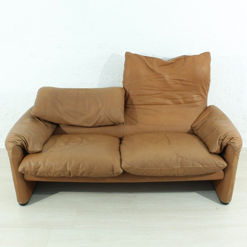 Vintage Maralunga sofa by Vico Magistretti for Cassina in brown leather 1970s