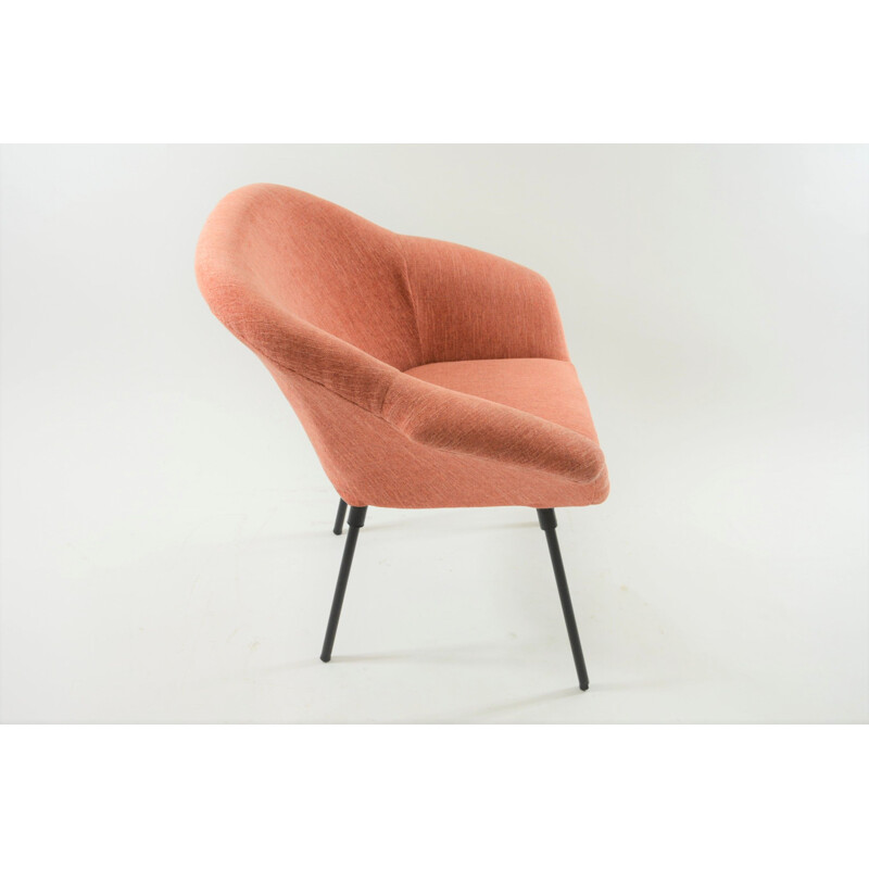 Vintage type shell armchair in pink fabric and metal 1970 