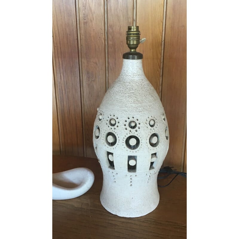 Vintage ceramic lamp feet