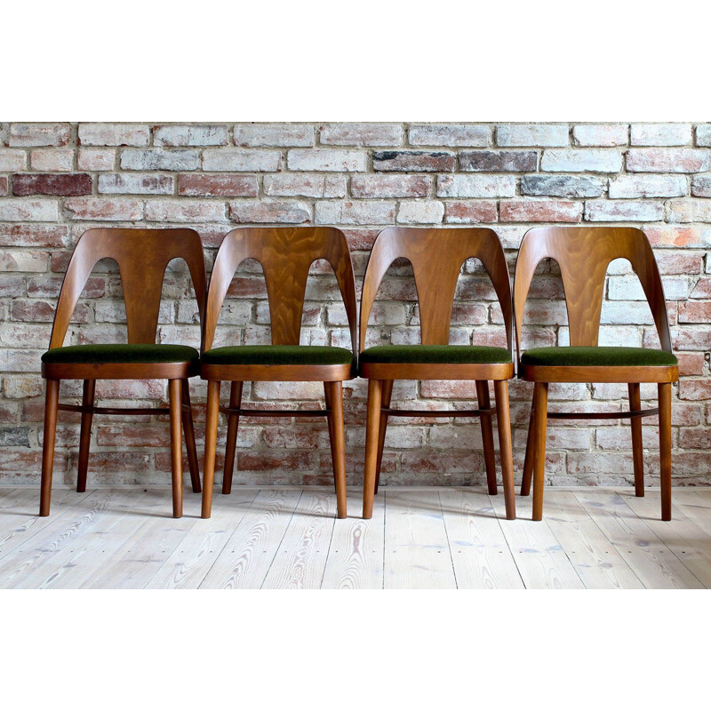 Set of 4 vintage dining chairs from FAMEG in Juicy Green Mohair by Kvadrat