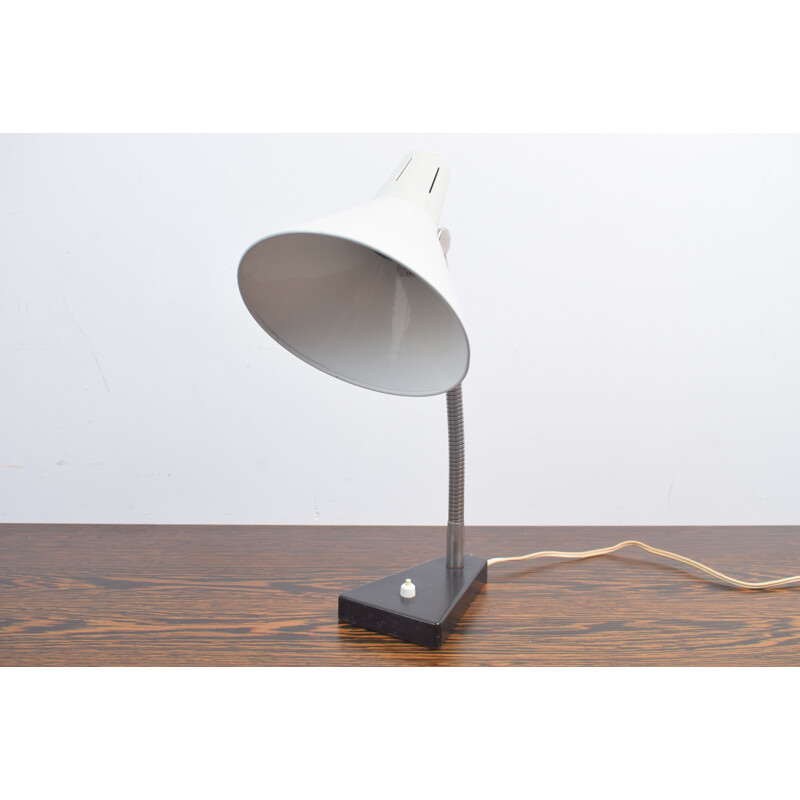 Lampe de bureau vintage blanche par H. Busquet pour Hala Zeist années 1960