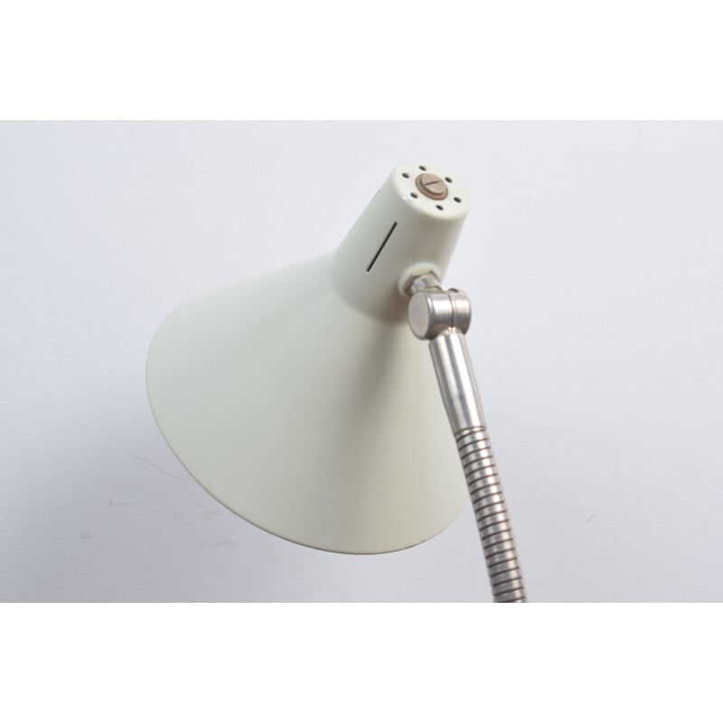 Vintage witte bureaulamp van H. Busquet voor Hala Zeist, 1960