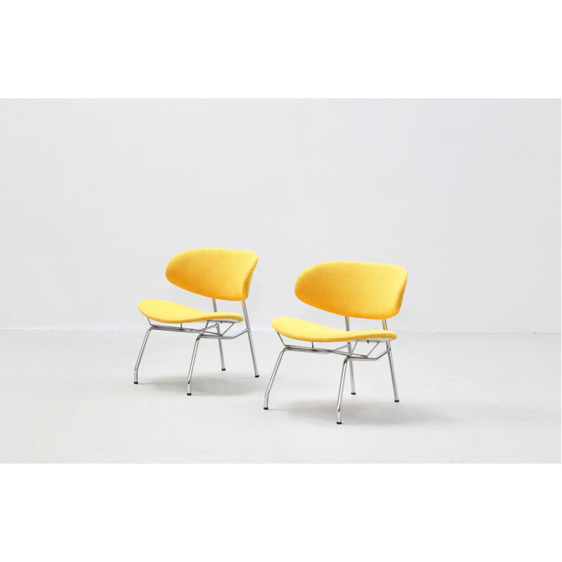 Pair of vintage lounge chairs by Rino Vernuccio Italy