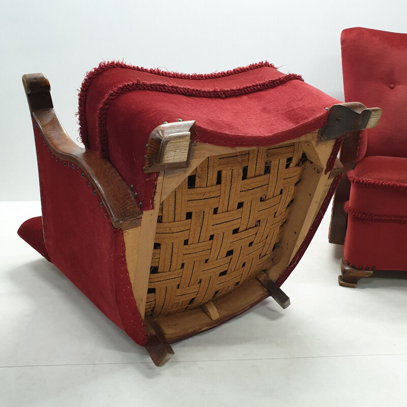 Ensemble de 2 fauteuils vintage en chêne avec haut dossier velours rouge Art Déco 1930s