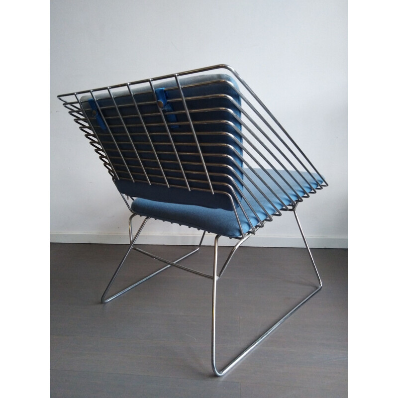 Vintage blue lounge chair for Fritz Hansen in metal 1980s