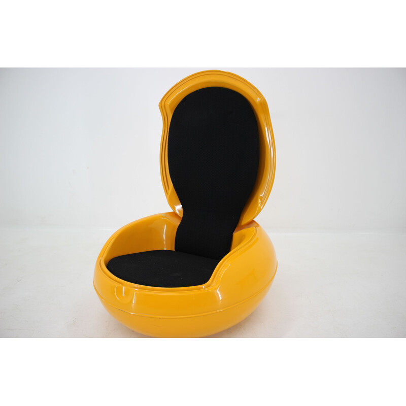 Paire de chaises vintage Garden Egg par Ghyczy en tissu jaune 1960