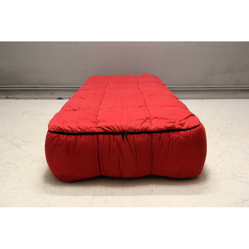 Arflex single bed in wood and red fabric, Cini BOERI - 1970s