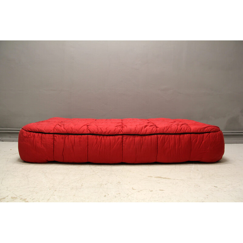 Arflex single bed in wood and red fabric, Cini BOERI - 1970s