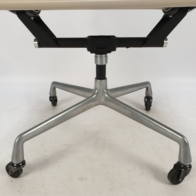 Vintage aluminum & skai swivel desk chair by Charles & Ray Eames for Herman Miller