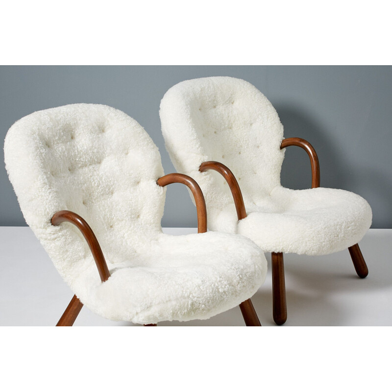Set of 2 vintage Philip Arctander The Clam Chair, 1944