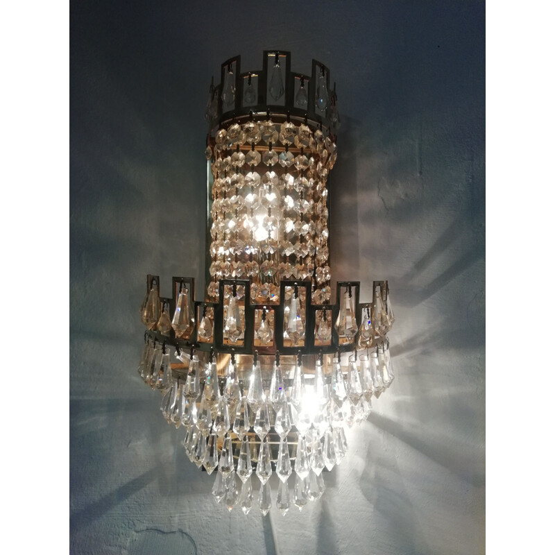 French vintage sconce in crystal and brass 1970s