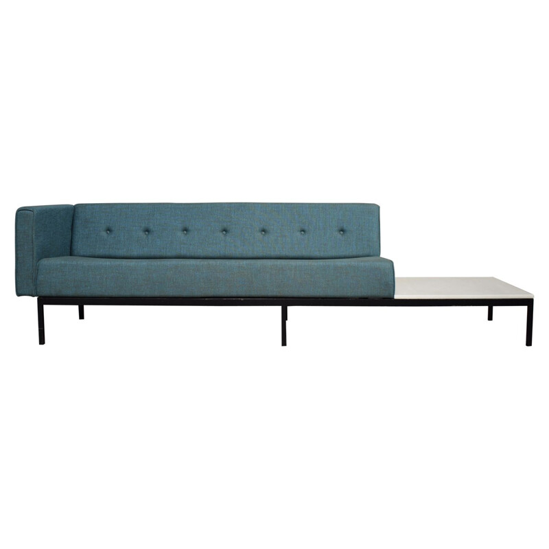 Canapé vintage série 070 pour Artifort en tissu bleu et avec table basse en marbre