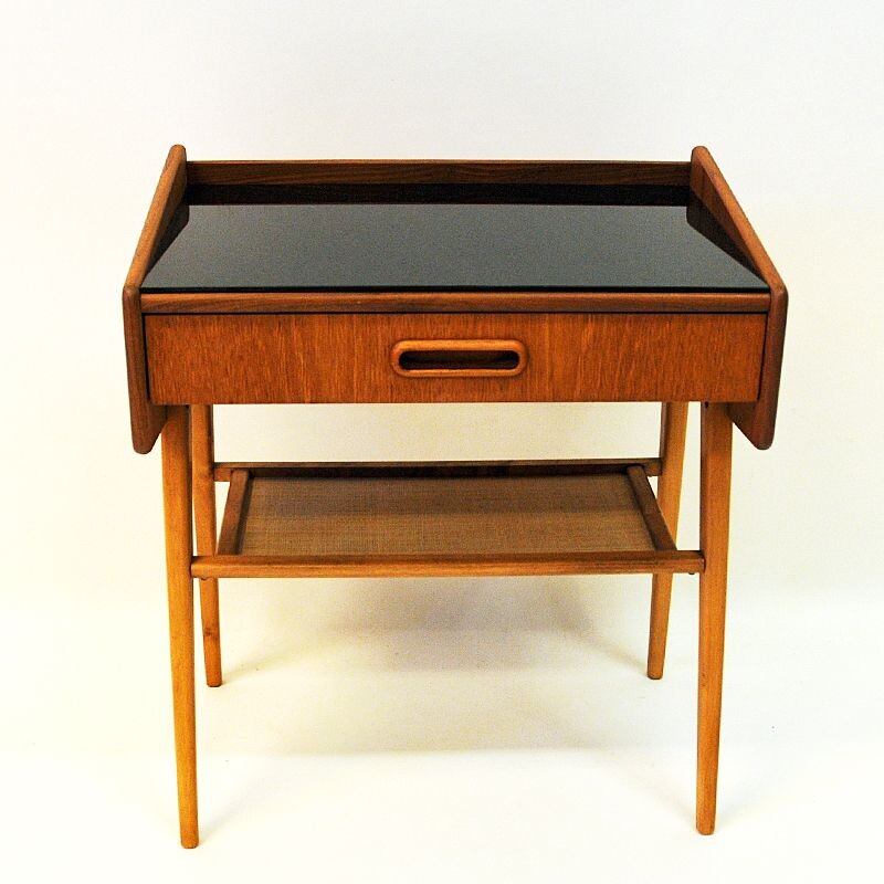 Paire de tables de chevet vintage en teck et verre Suède années 1960