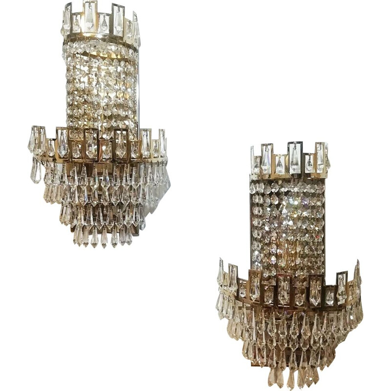 French vintage sconce in crystal and brass 1970s